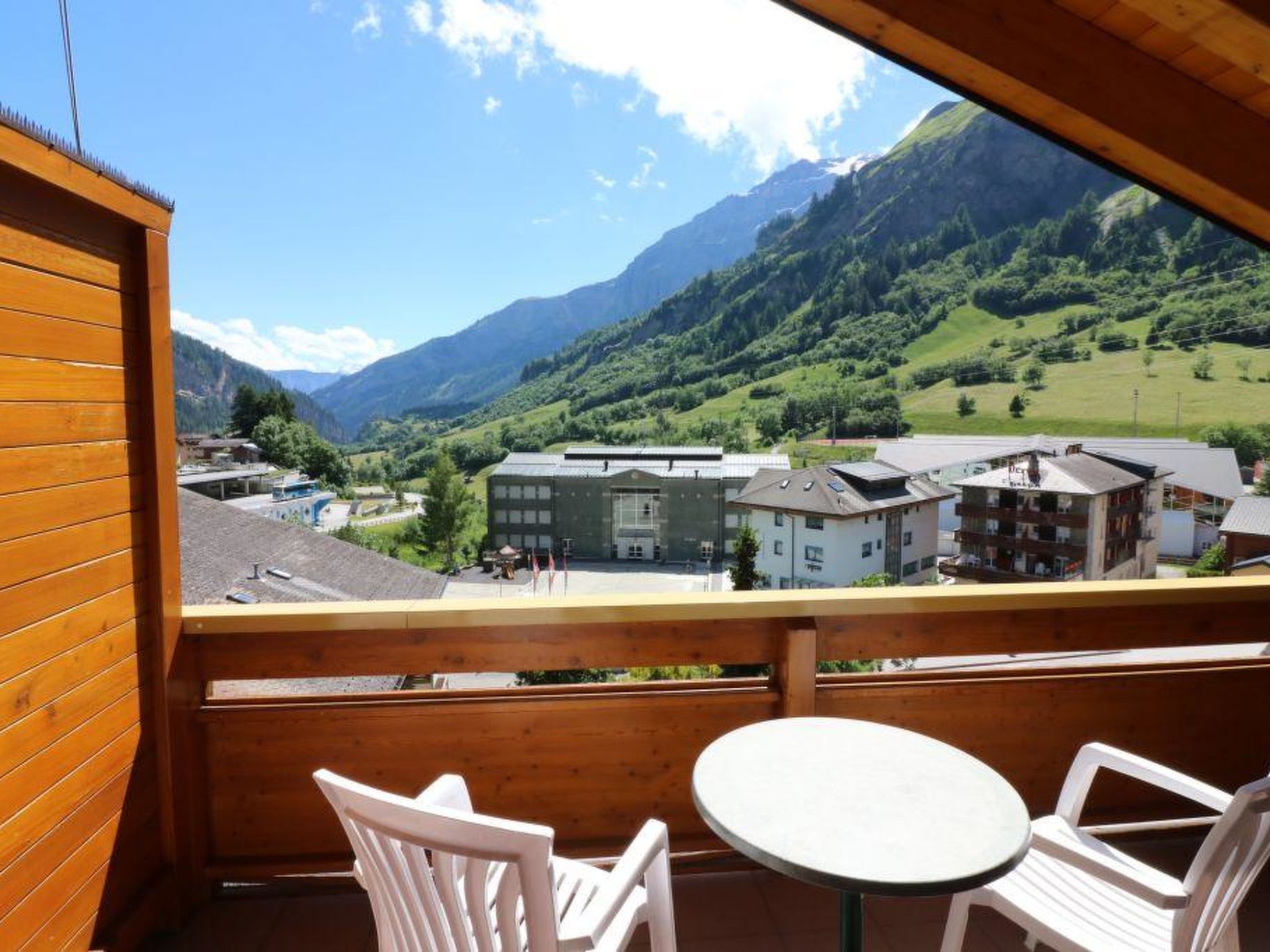 Bergkristall Leukerbad # 4-bed apartment, Dusche, WC - Image-tags.info