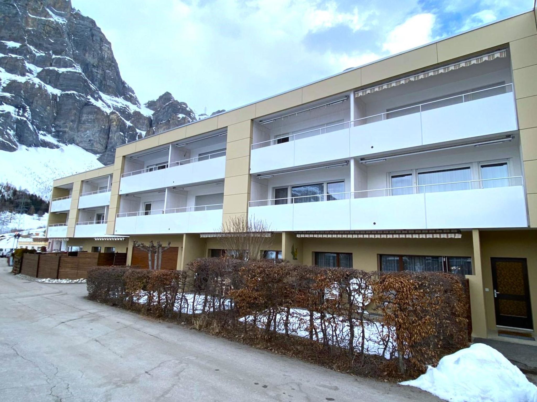 Salute 108 # 4-bed apartment, Dusche, WC 4-Bettwohnung, Dusche, WC