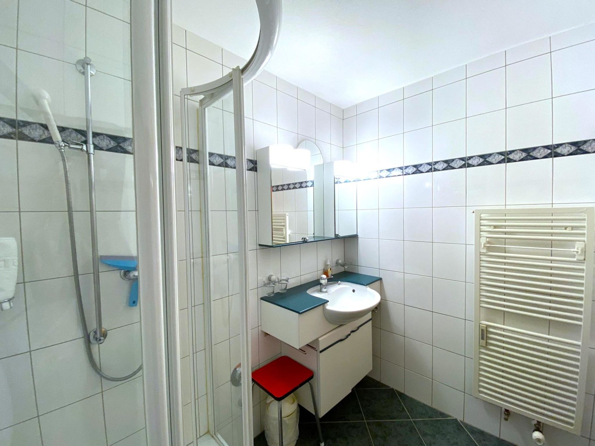 Salute 108 # 4-bed apartment, Dusche, WC 4-Bettwohnung, Dusche, WC - Image-tags.info