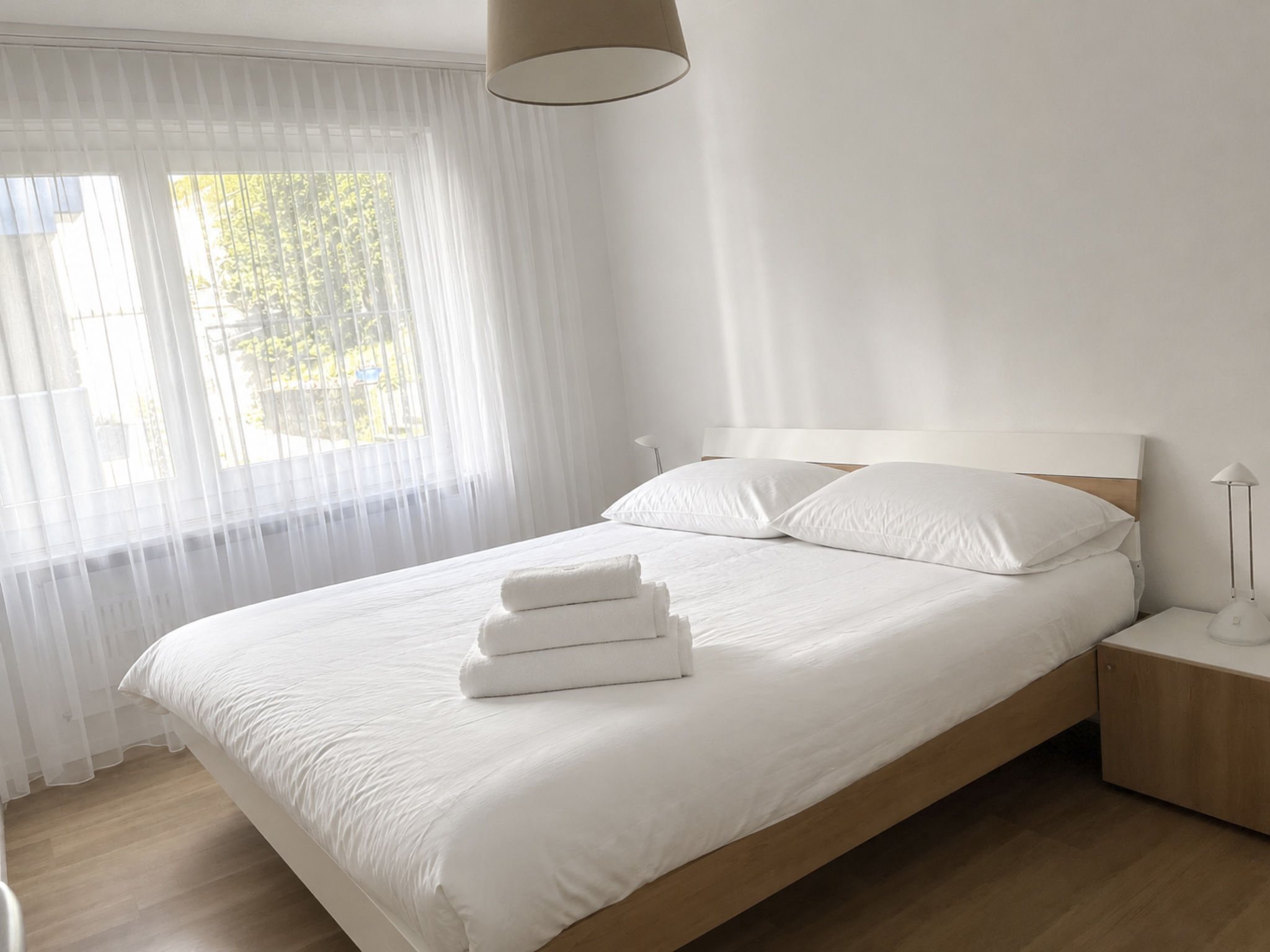 Photo of Majesta Leukerbad # 6-bed apartment, Dusche und Bad, WC