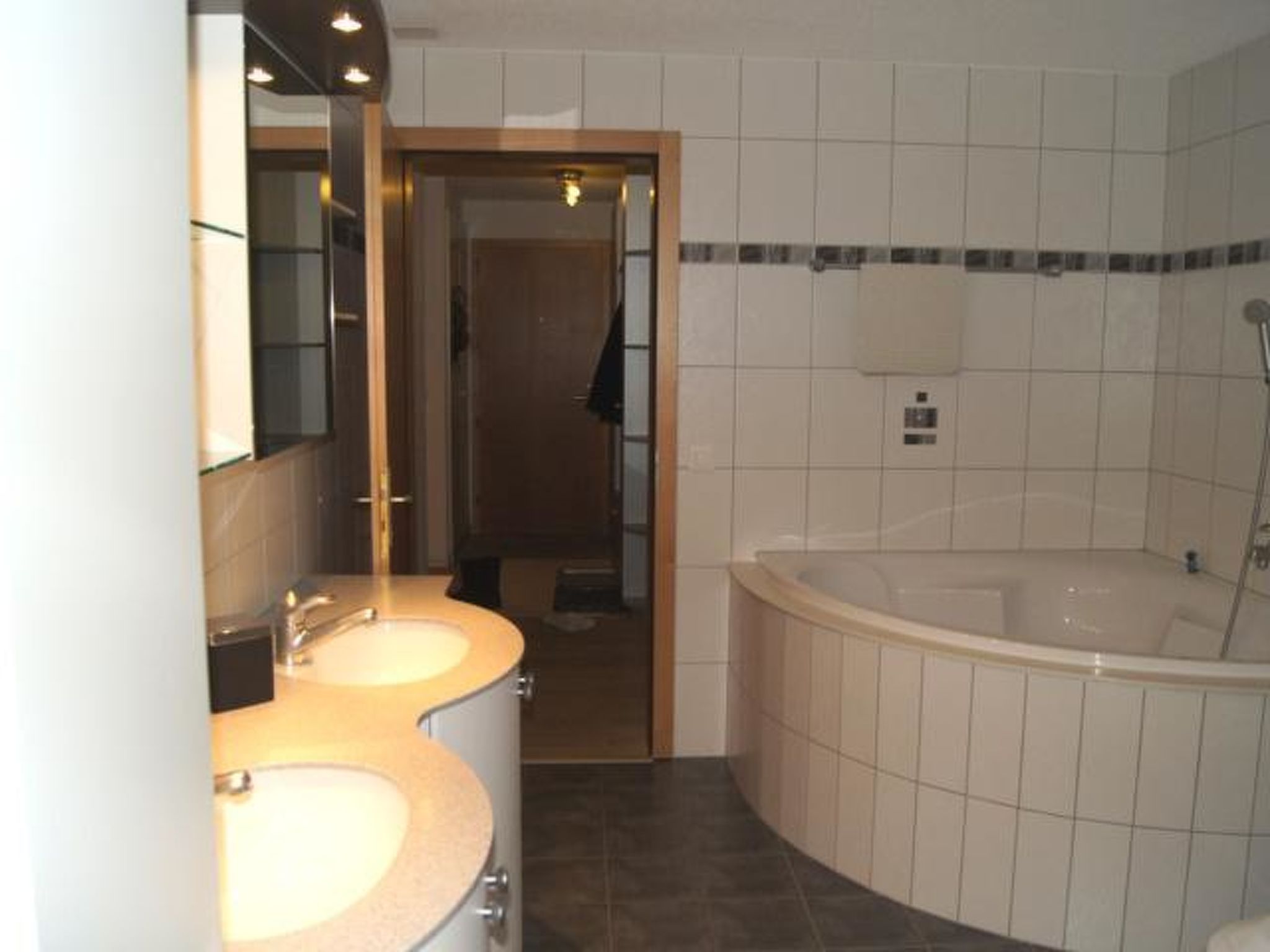 Photo of Aramis 1 # 6-bed apartment, Dusche und Bad, WC 6-Bettwohnung, Dusche und Bad, WC