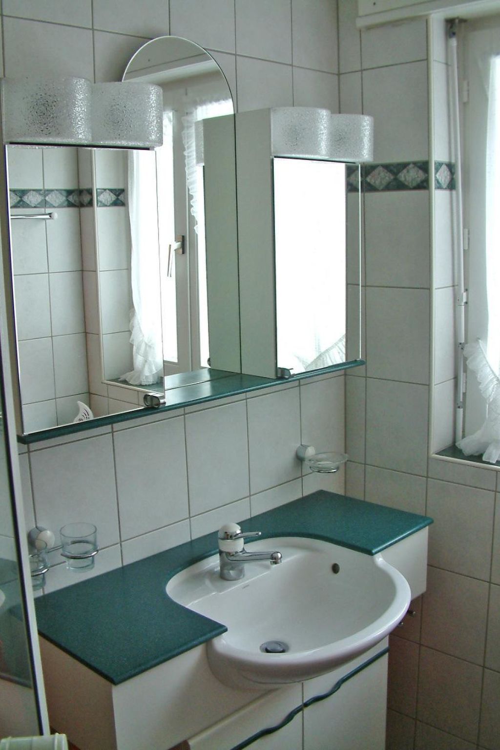 Gitzifurka 7 # 4-bed apartment, Dusche, WC 4-Bettwohnung, Dusche, WC - Image-tags.info