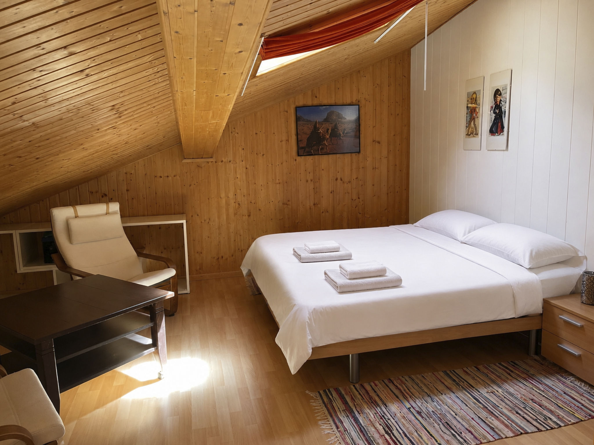 Photo of Majesta Leukerbad # 6-bed apartment, Dusche und Bad, WC