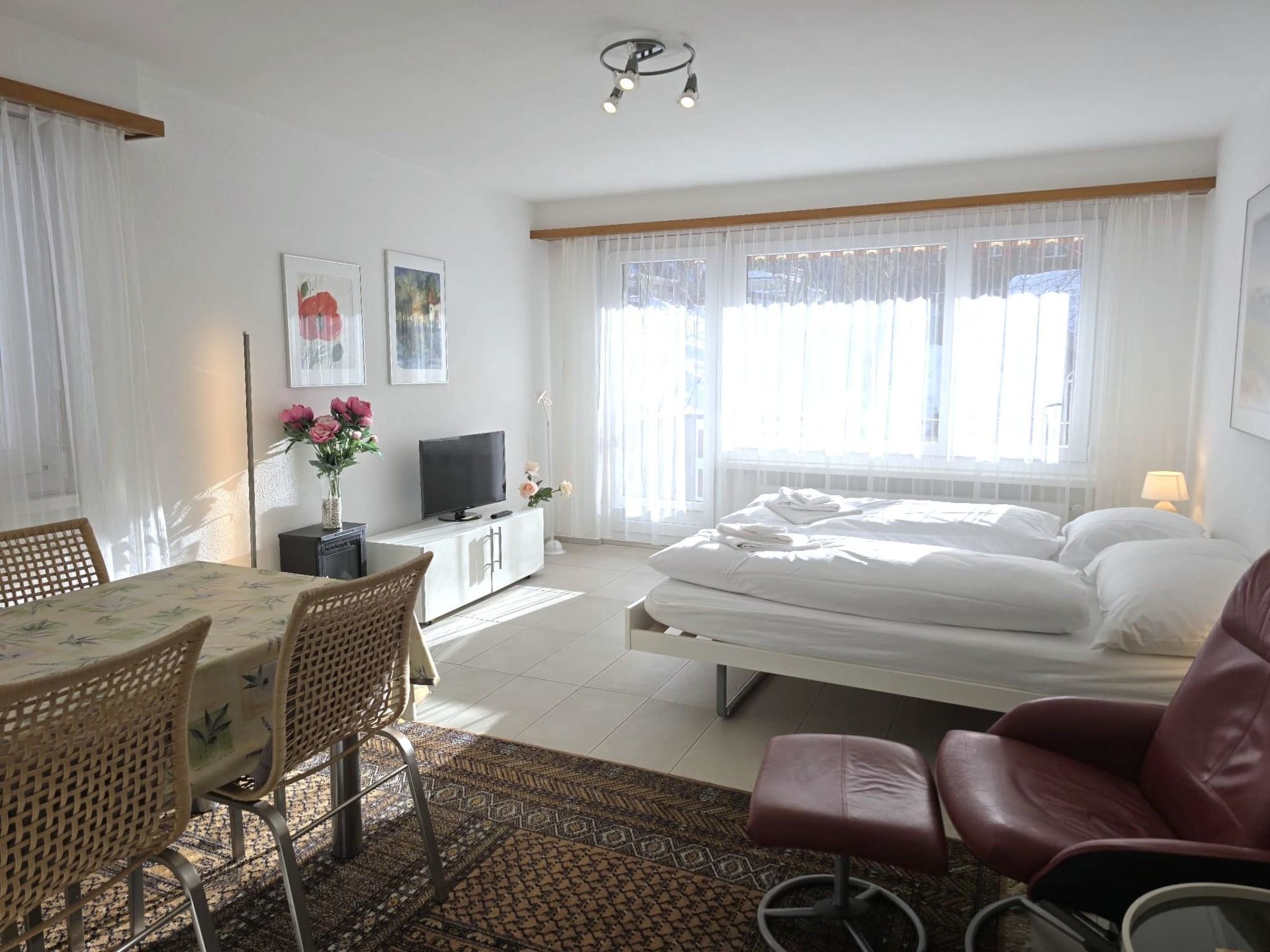 Leuca 11 # 2-bed apartment, Bad, WC 2-Bettwohnung, Bad, WC