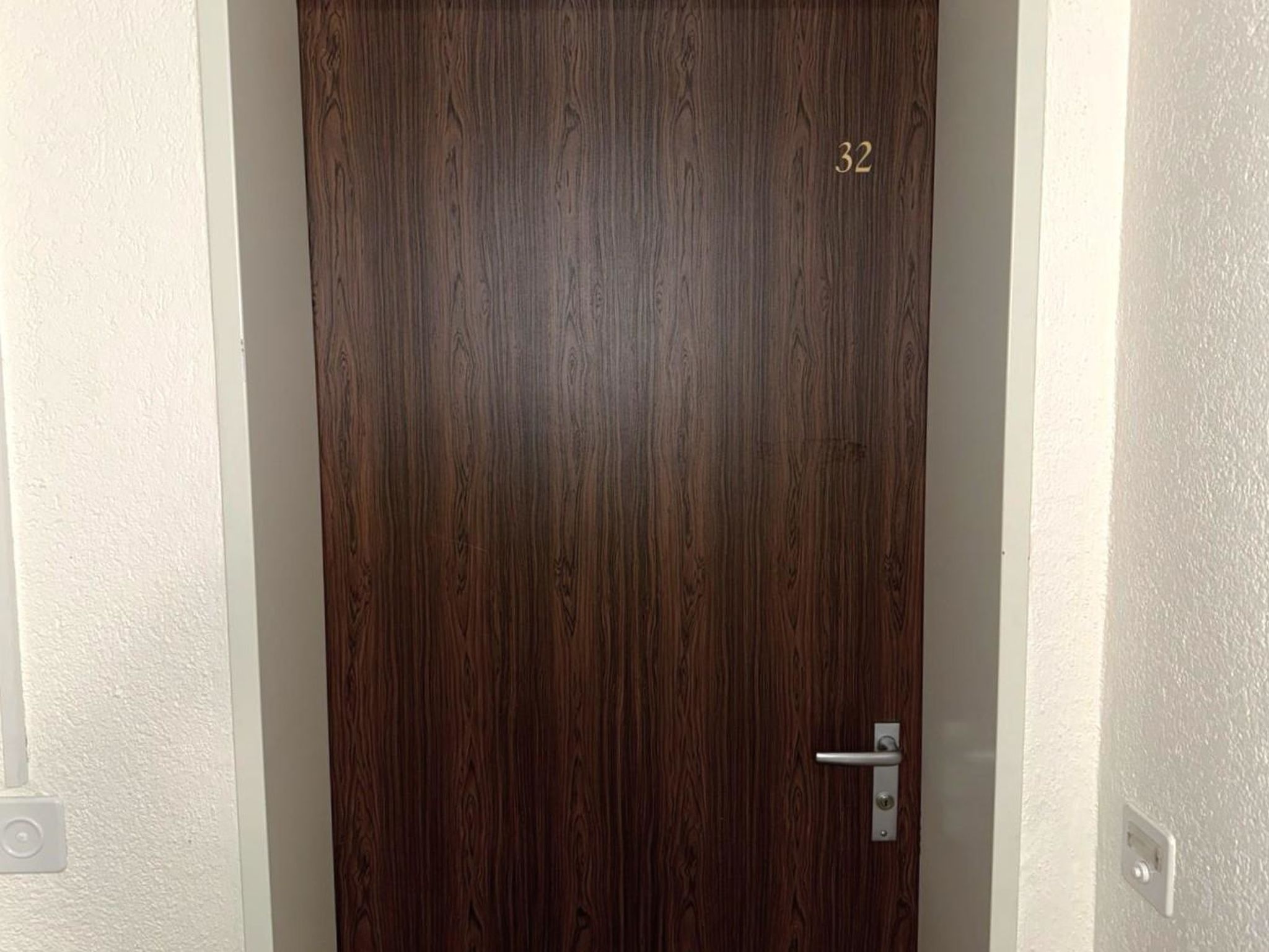 Royal 32 # 6-bed apartment, Dusche, WC 6-Bettwohnung, Dusche, WC