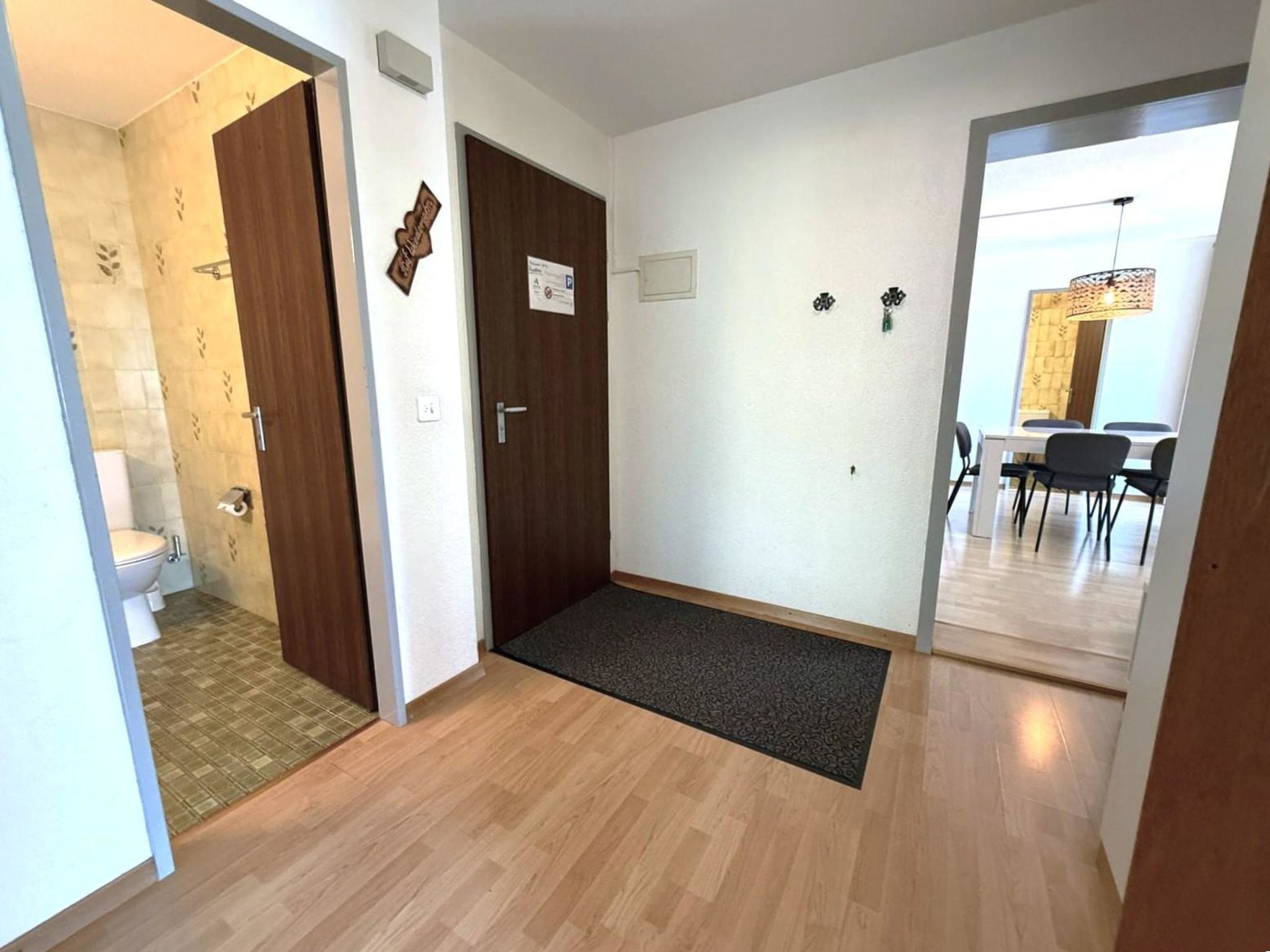 Photo of Royal 32 # 6-bed apartment, Dusche, WC 6-Bettwohnung, Dusche, WC