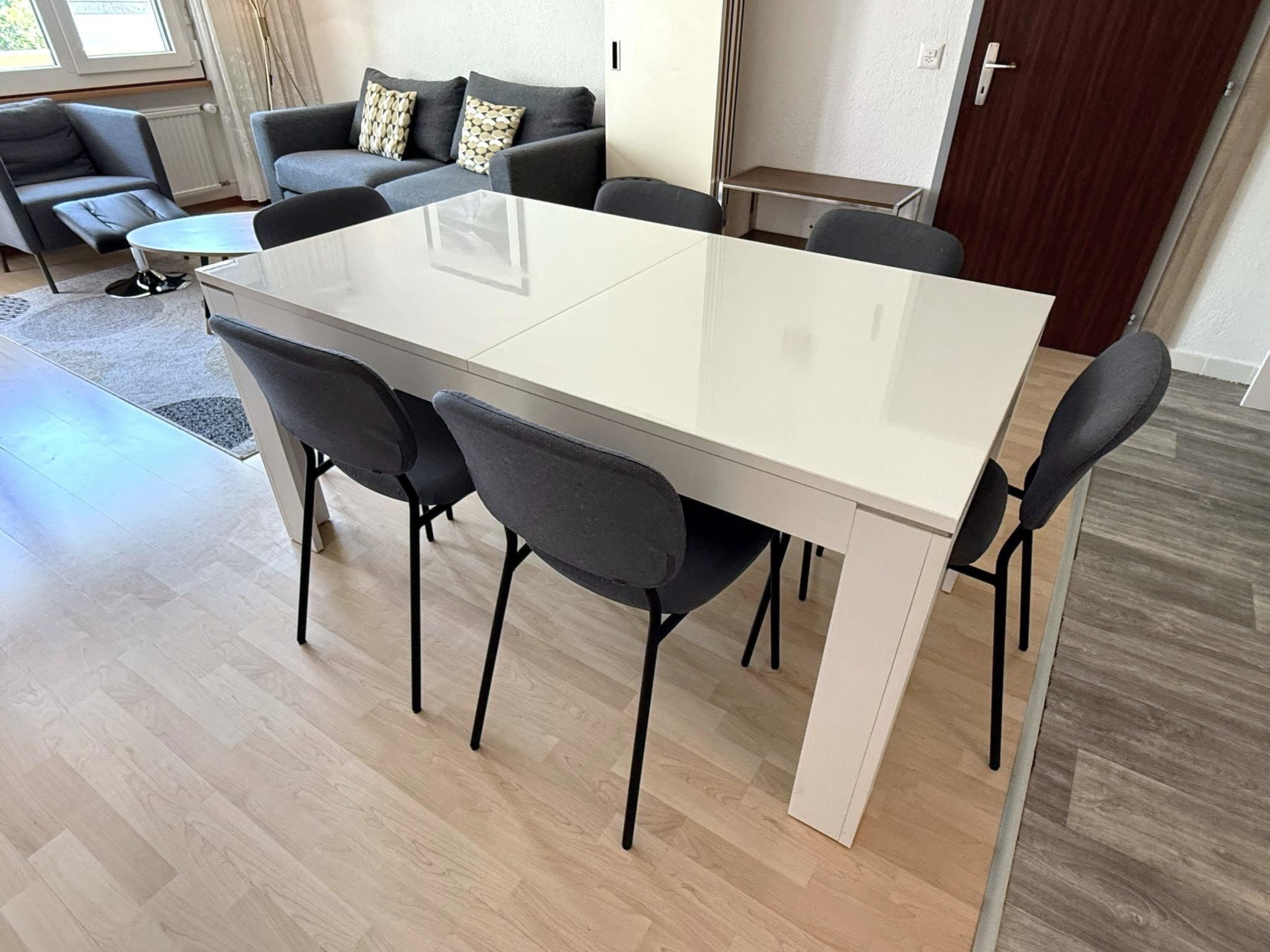 Photo of Royal 32 # 6-bed apartment, Dusche, WC 6-Bettwohnung, Dusche, WC