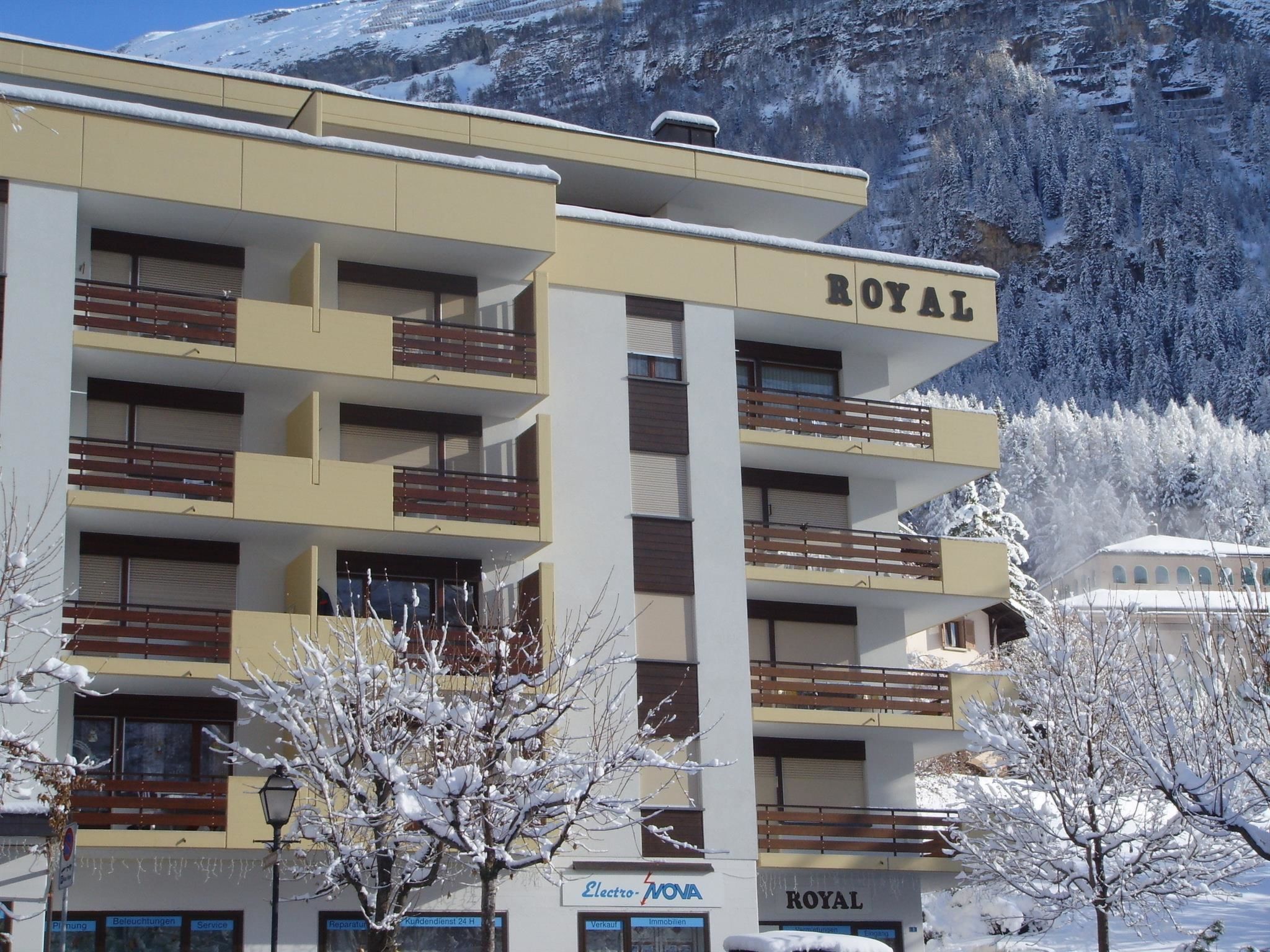 Photo of Royal 32 # 6-bed apartment, Dusche, WC 6-Bettwohnung, Dusche, WC
