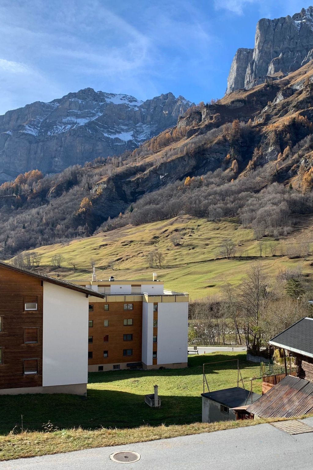 Perle "Balmhoru" # 5-bed apartment, Dusche, WC 5-Bettwohnung, Dusche, WC - Dehors