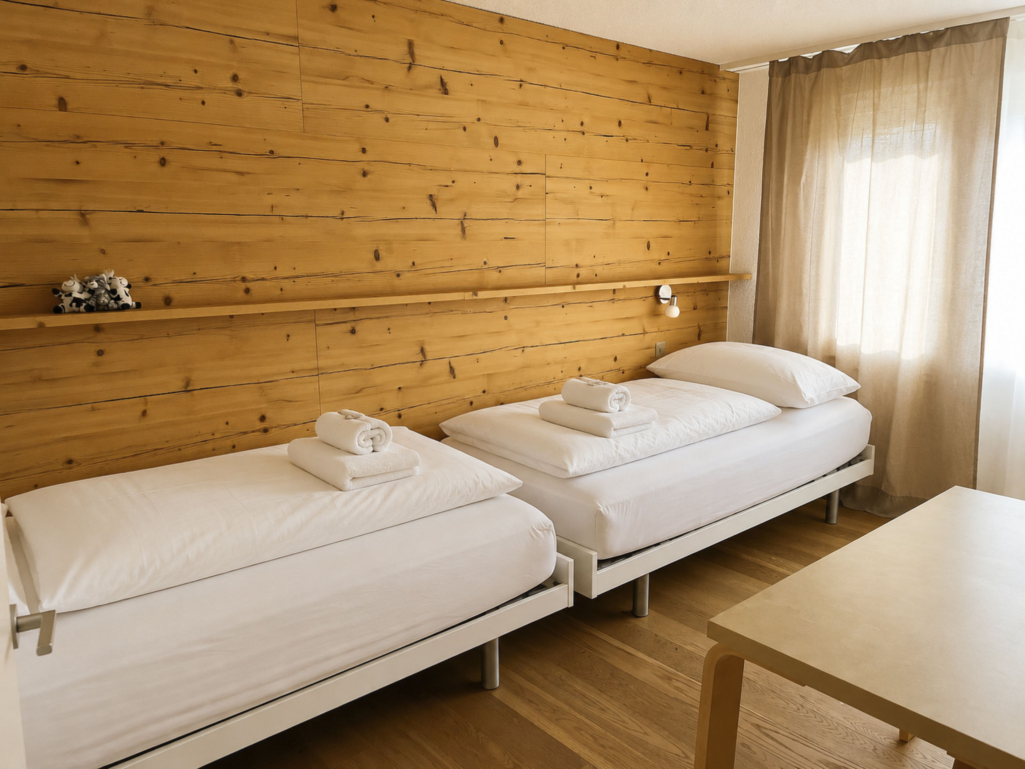 Majesta Leukerbad # 6-bed apartment, Dusche, WC - Inside