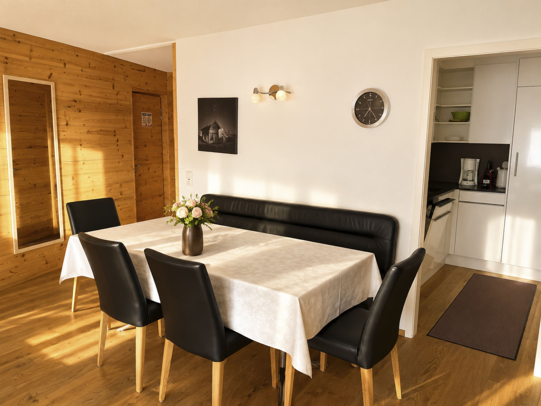 Majesta Leukerbad # 6-bed apartment, Dusche, WC - Inside