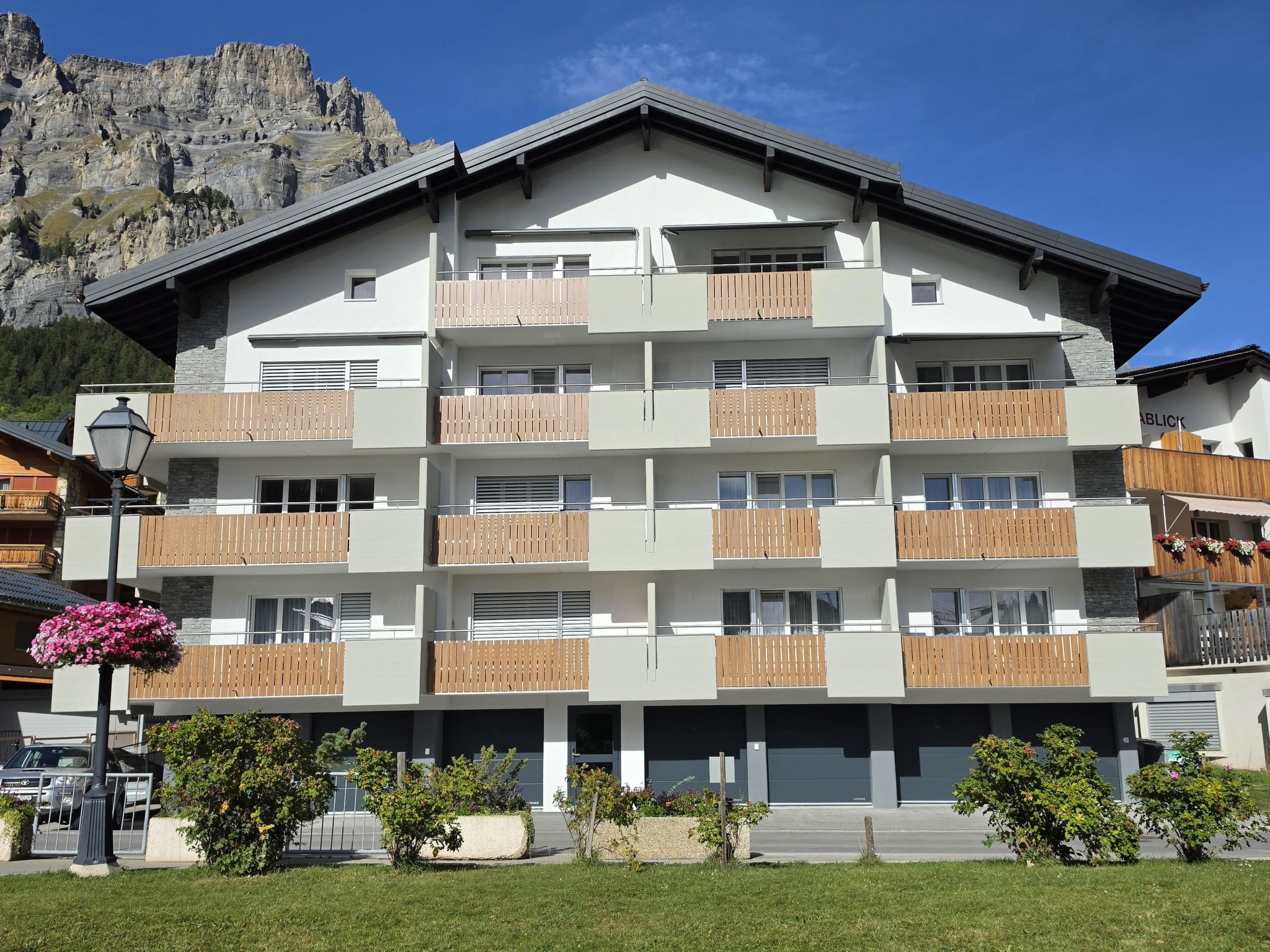 Appartement Frégate 44 # 4-bed apartment, Dusche, WC 4-Bettwohnung, Dusche, WC à Loèche-les-Bains