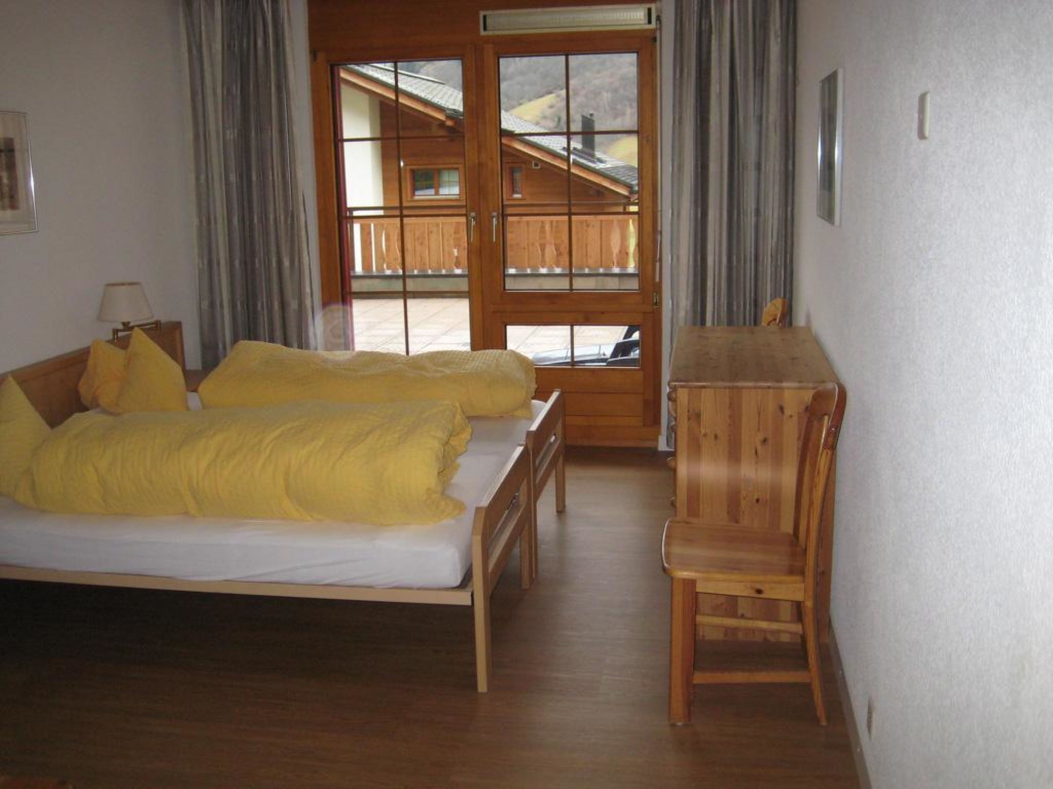 Photo of Les Naturelles B 306 # 6-bed apartment, Dusche und Bad, WC