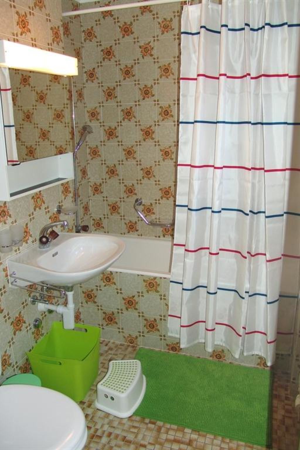 Clabina 19 # 4-bed apartment, Bad, WC 4-Bettwohnung, Bad, WC - Image-tags.info