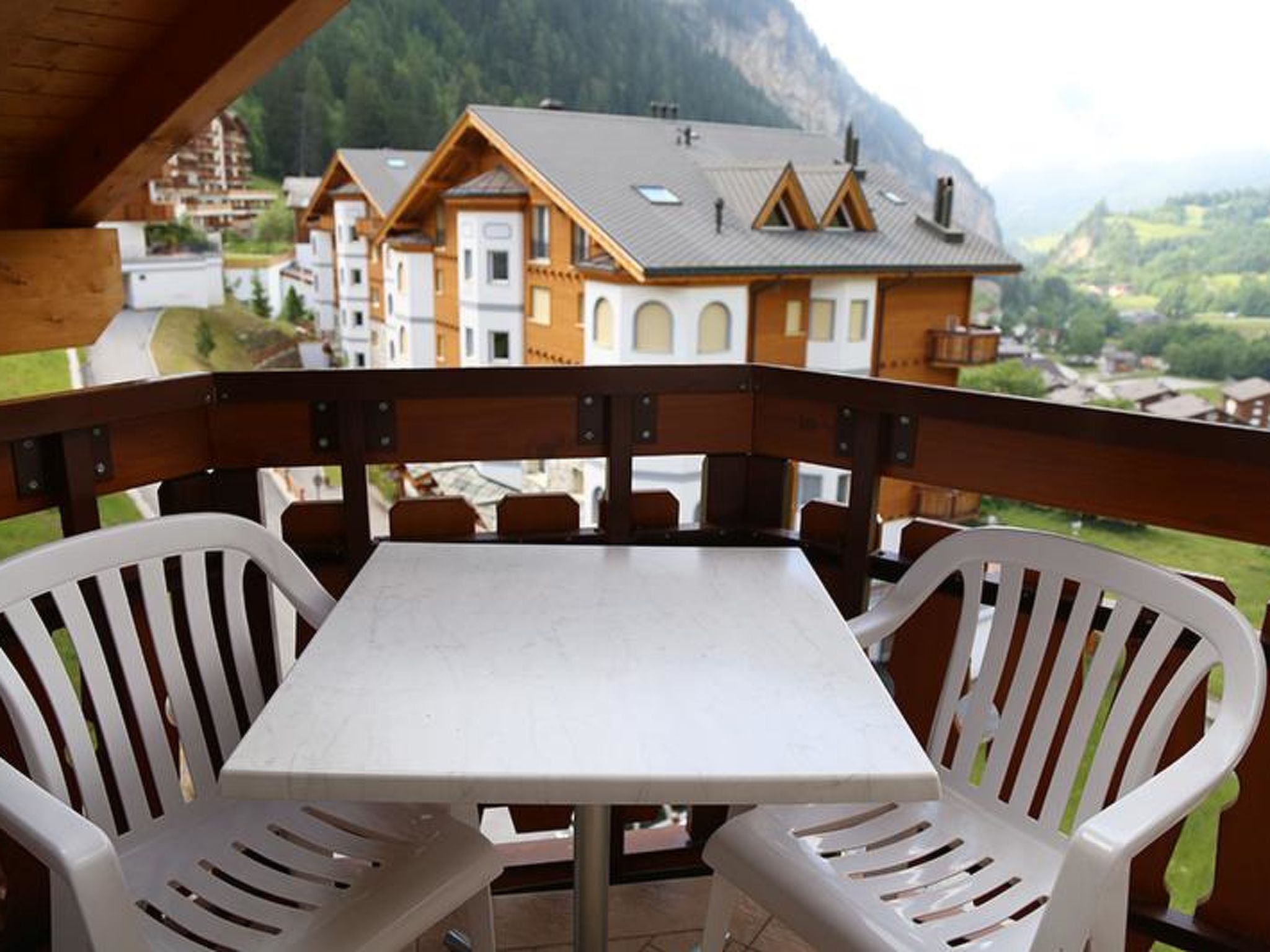 Edelweiss B 42 # 6-bed apartment, Dusche und Bad, WC - Buiten