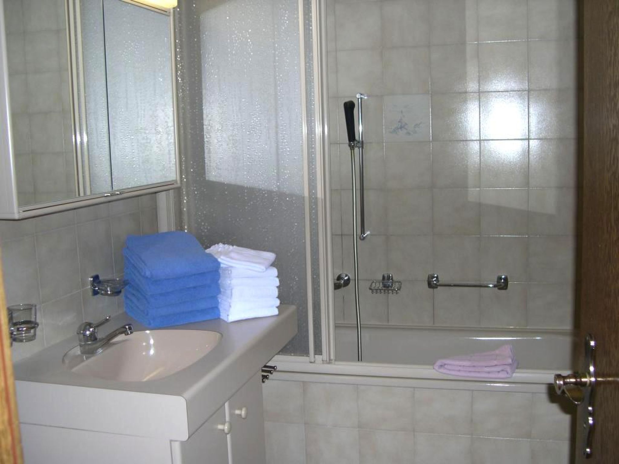 Topas Leukerbad # 5-bed apartment, Bad, WC - Drinnen