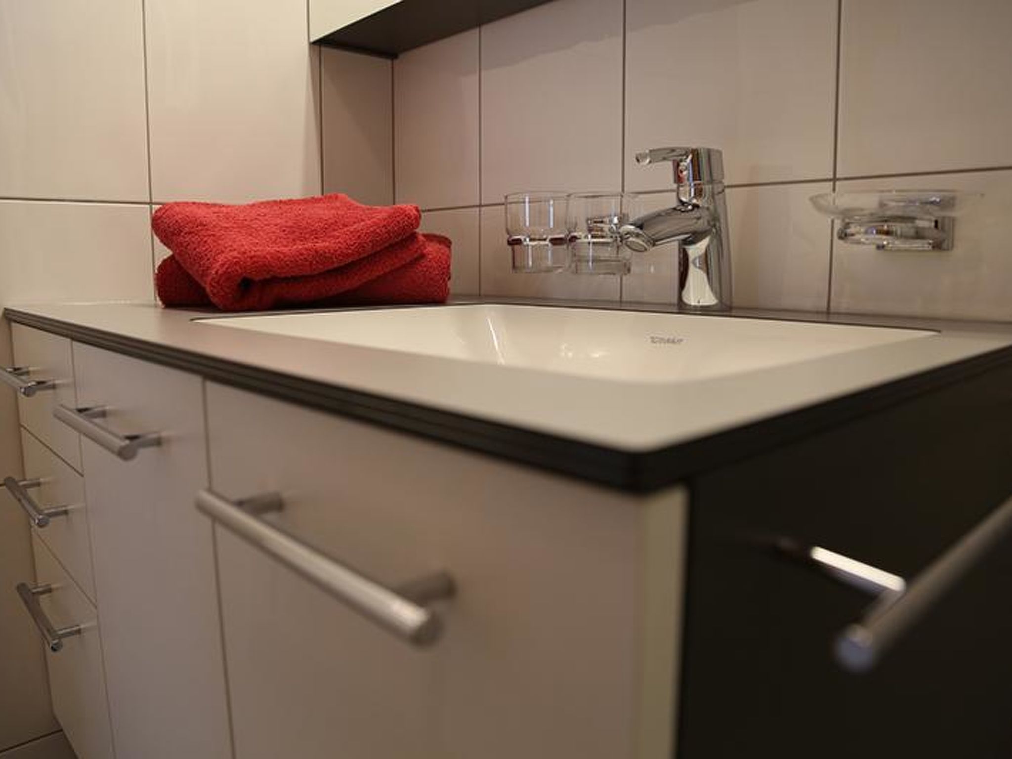 Edelweiss E 21 # 4-bed apartment, Dusche, WC 4-Bettwohnung, Dusche, WC - Image-tags.info
