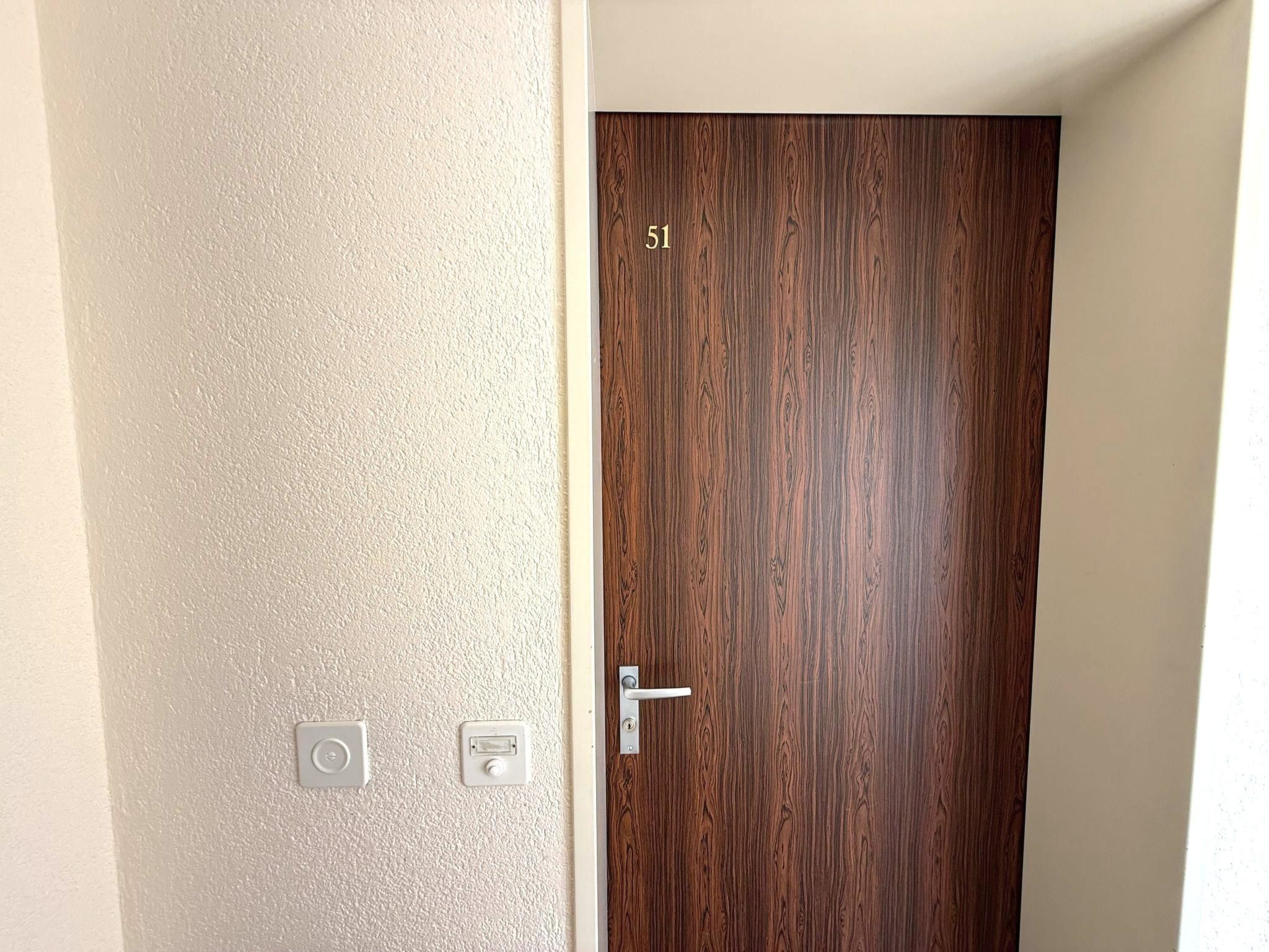 Royal 51 # 4-bed apartment, Bad, WC 4-Bettwohnung, Bad, WC