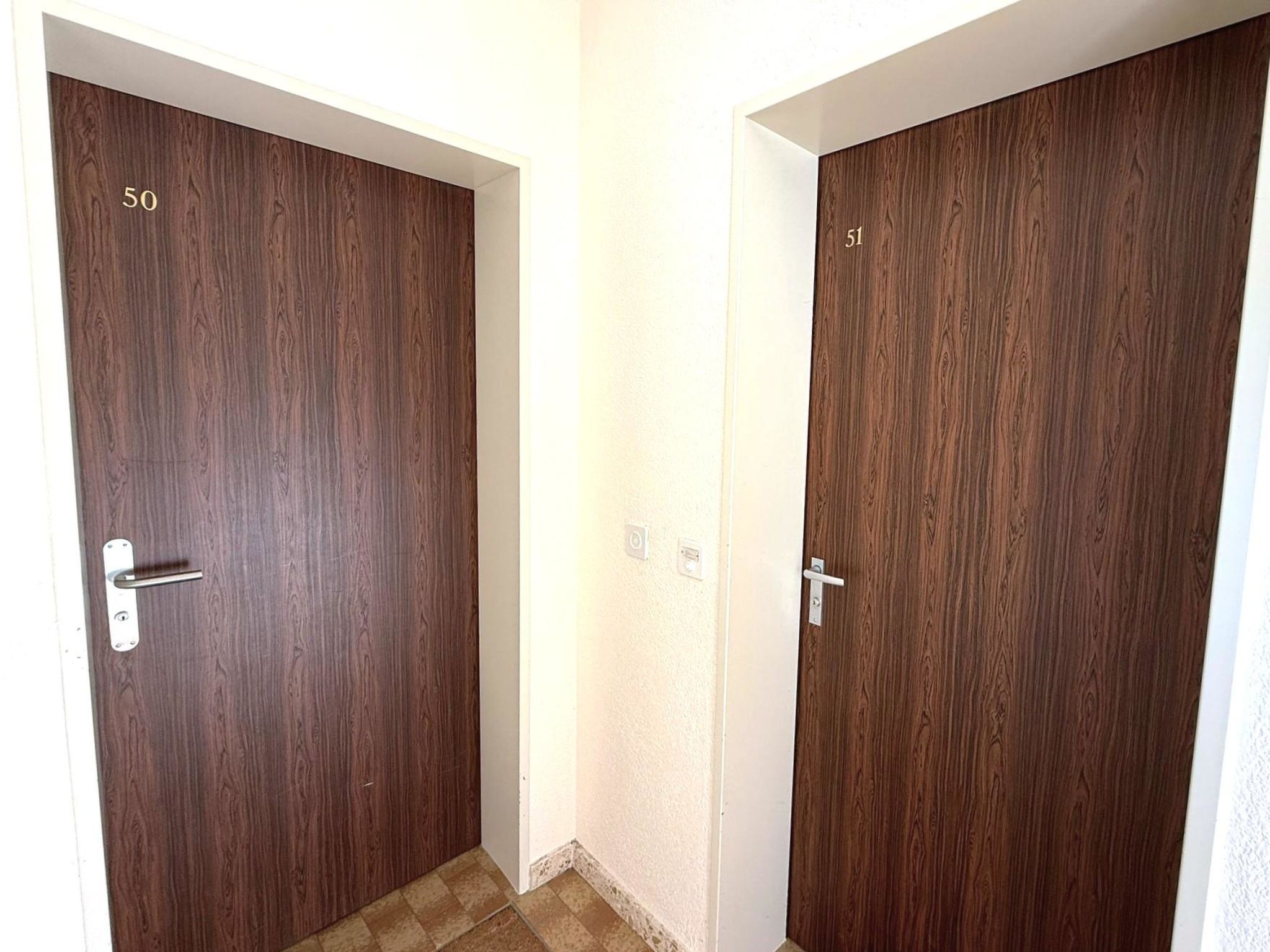 Royal 51 # 4-bed apartment, Bad, WC 4-Bettwohnung, Bad, WC - Drinnen