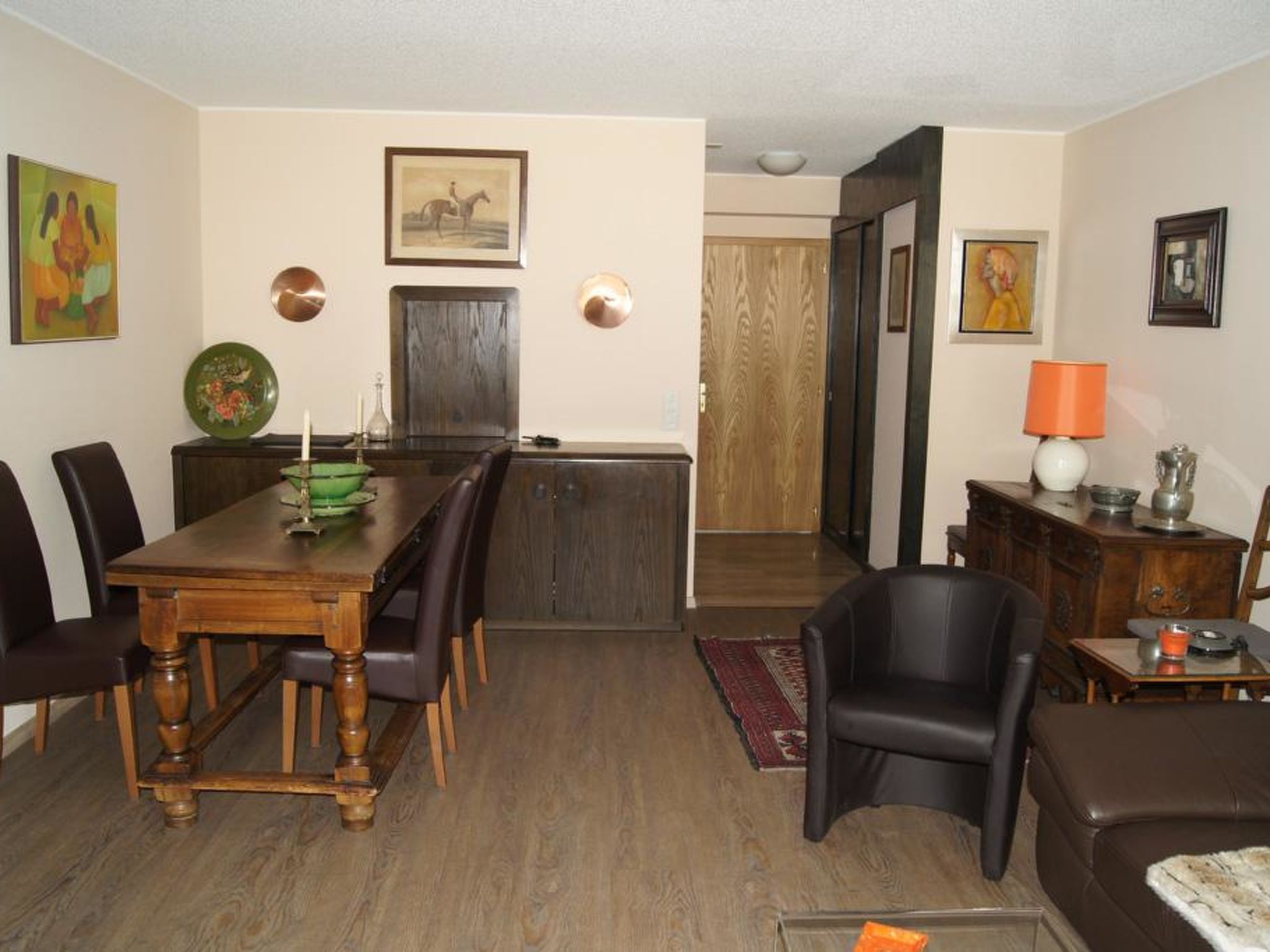 Mayenzett 41 # 4-bed apartment, Bad, WC 4-Bettwohnung, Bad, WC - Inside