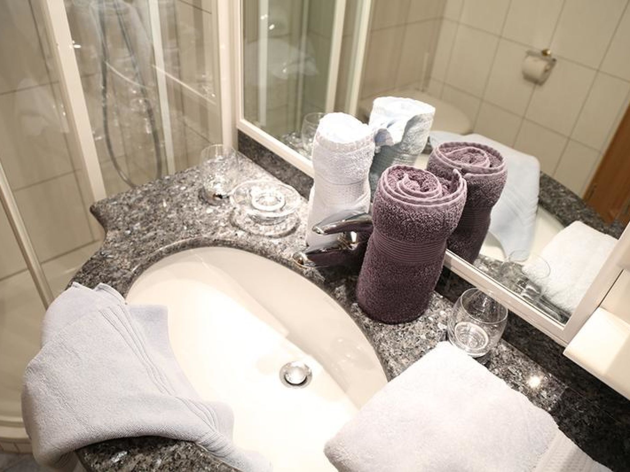 Photo of Edelweiss B 13 # 4-bed apartment, Dusche, WC 4-bed apartment, Dusche, WC
