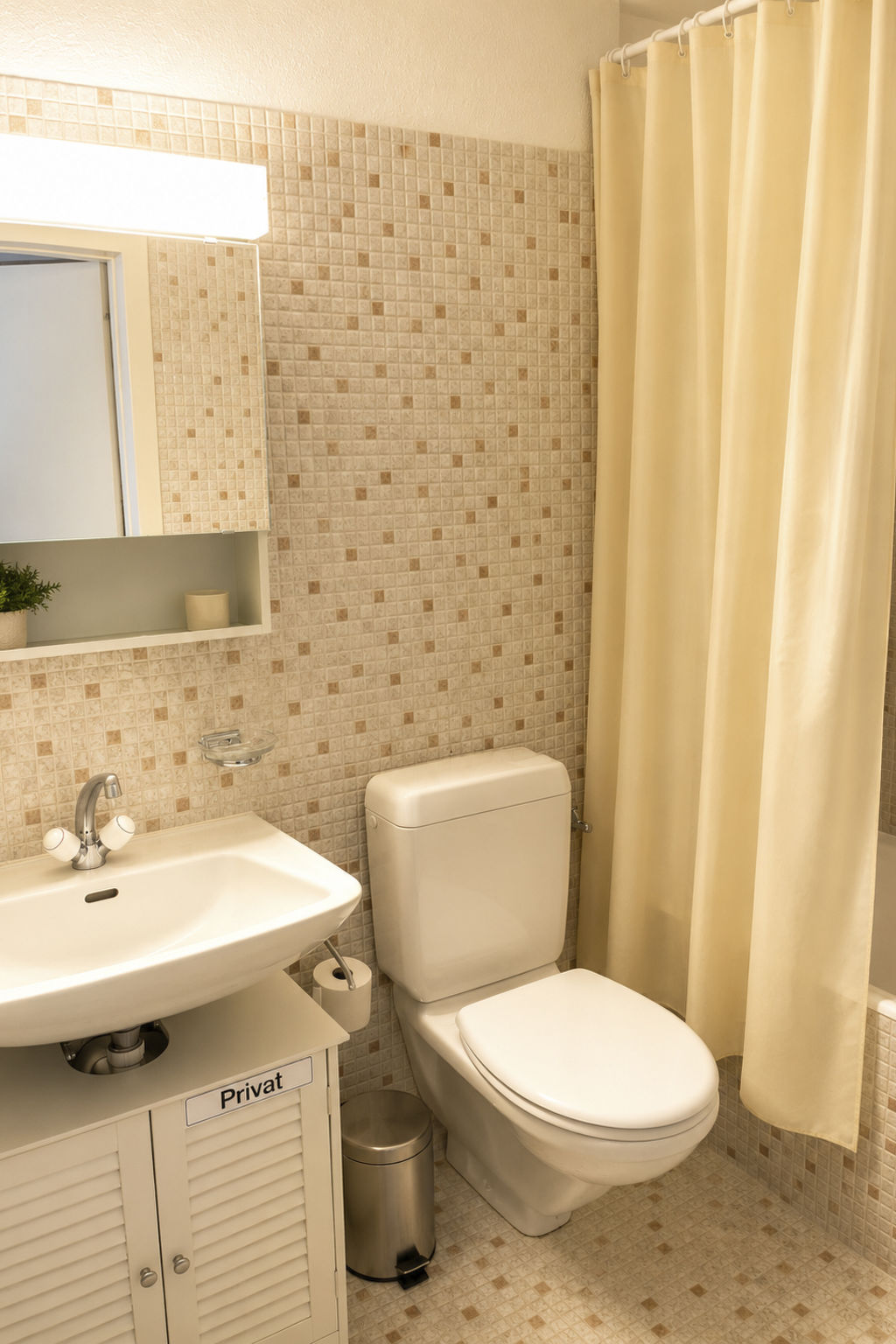 Photo of Majesta Leukerbad # 2-bed apartment, Bad, WC