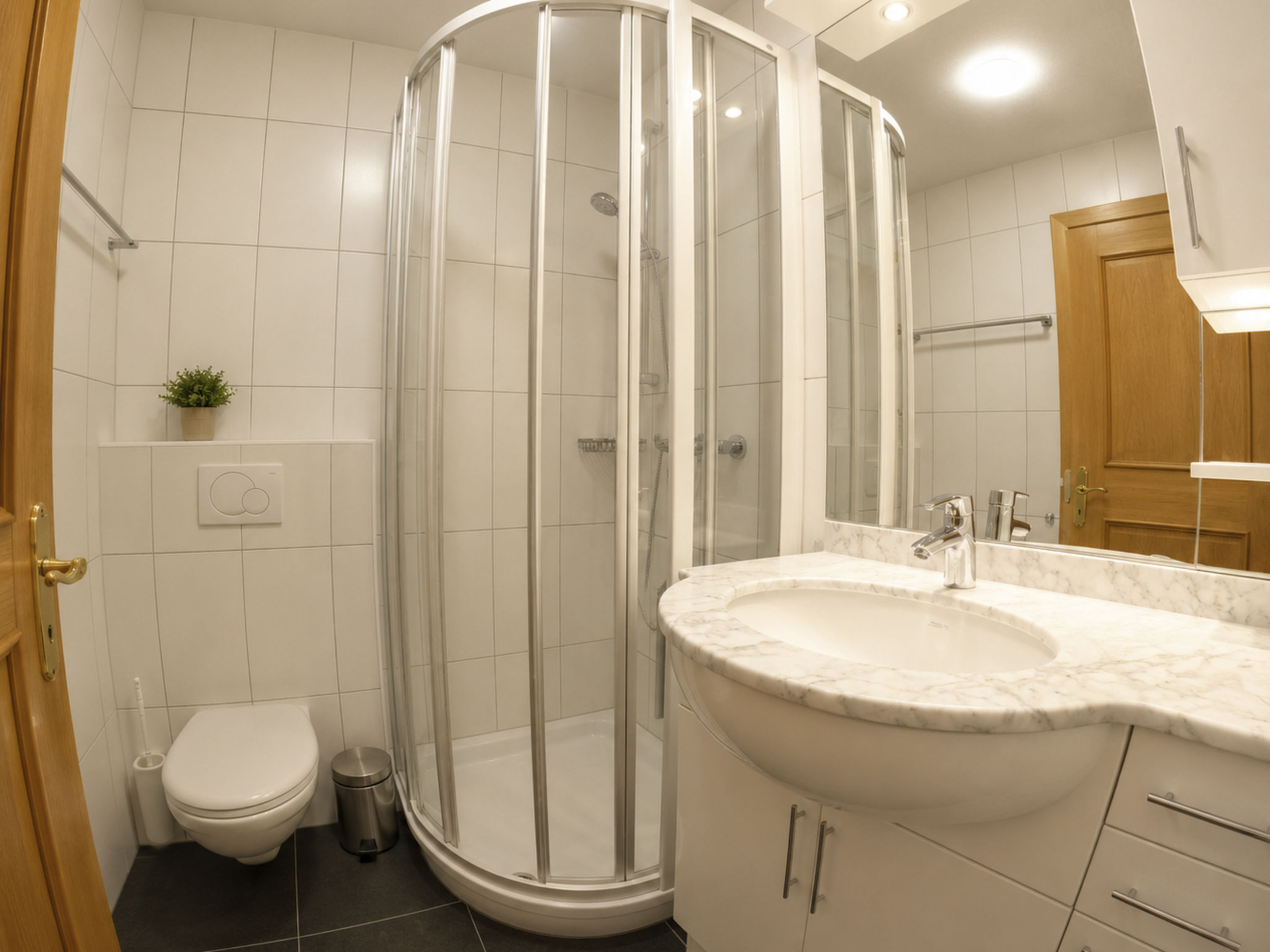 Residenz Edelweiss Leukerbad # 3-bed apartment, Dusche, WC - Image-tags.info