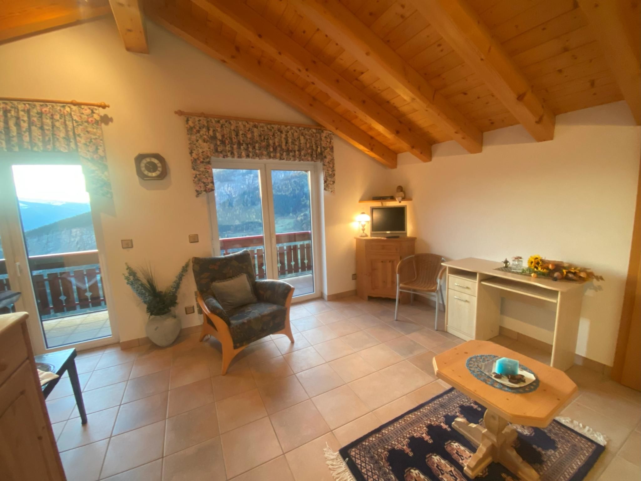Chalet Kristall # 6-bed apartment, Dusche, WC 6-bed apartment, Dusche, WC - Binnen