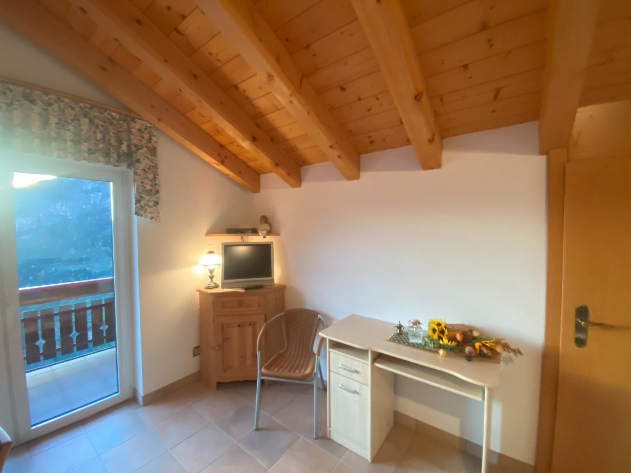 Chalet Kristall # 6-bed apartment, Dusche, WC 6-bed apartment, Dusche, WC - Binnen
