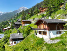 Chalet Les Clarines: Ruim chalet aan de piste in Grimentz - thumbnail 1