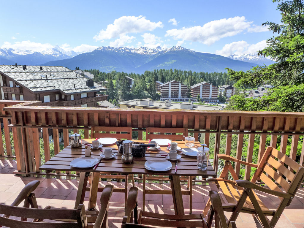 Appartement Les Arolles B12 in Zwitserland