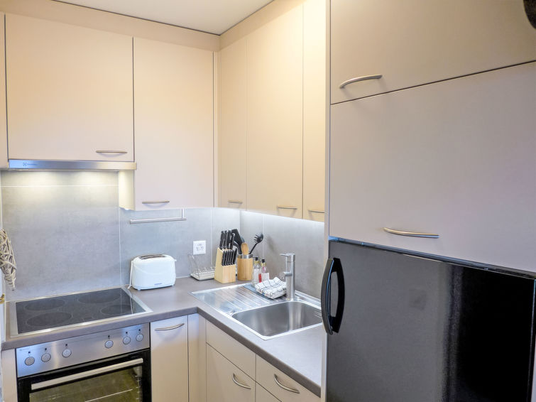 Photo of Jeanne D'Arc Apt. H2-49