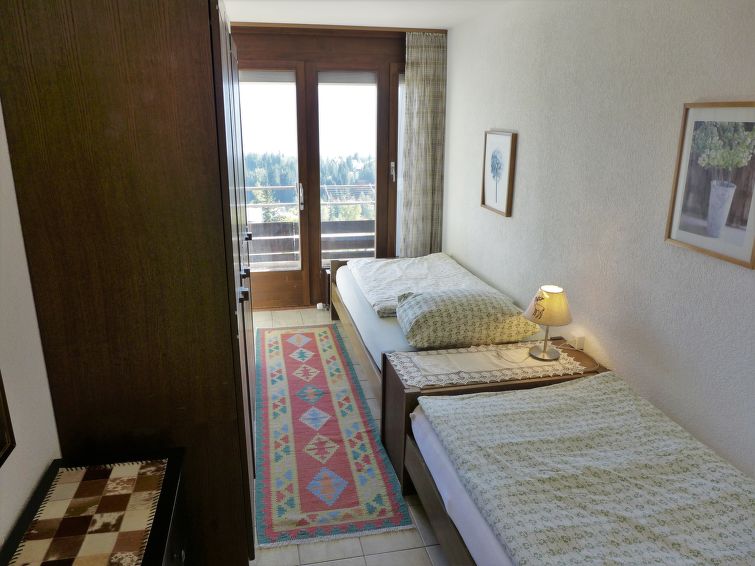 Photo of Jeanne D'Arc Apt. H2-49