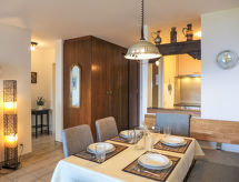 Apartment Jeanne D'Arc Apt. H2-49
