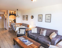 Apartment Jeanne D'Arc Apt. H2-49