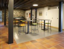 Apartment Jeanne D'Arc Apt. H2-49