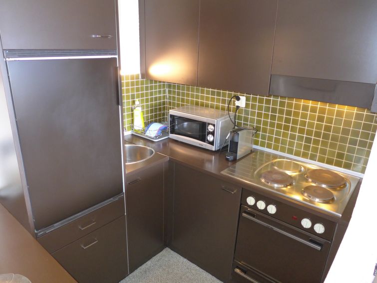 Photo of Jeanne D'Arc Apt. A-8