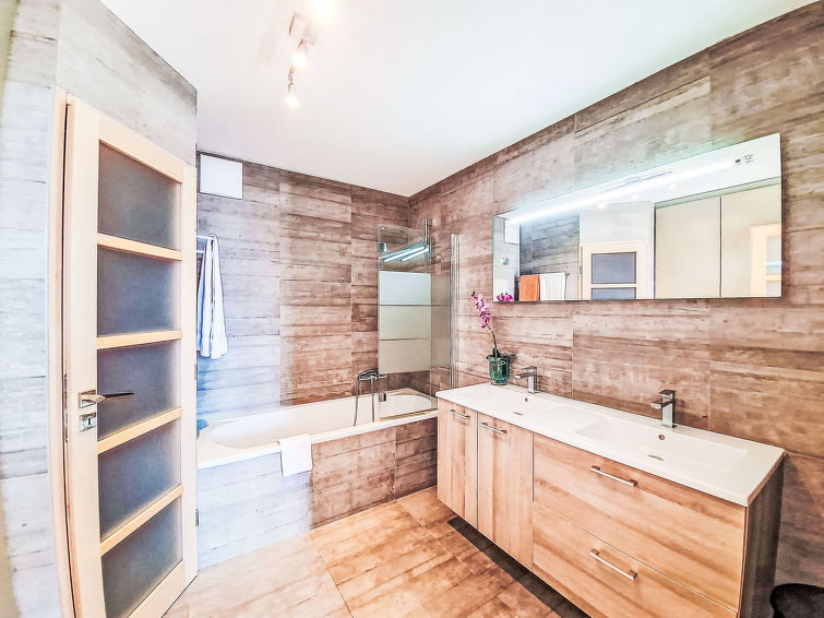 Photo of Jeanne D'Arc LOFT COMBI