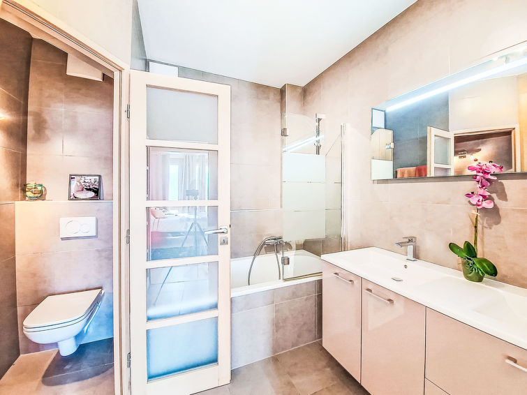 Photo of Jeanne D'Arc LOFT COMBI