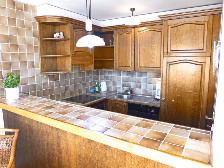 Photo of Jeanne D'Arc Apt. H-58