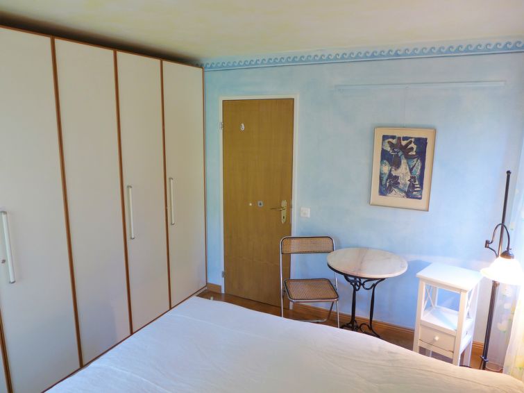 Photo of Jeanne D'Arc Apt. H-58