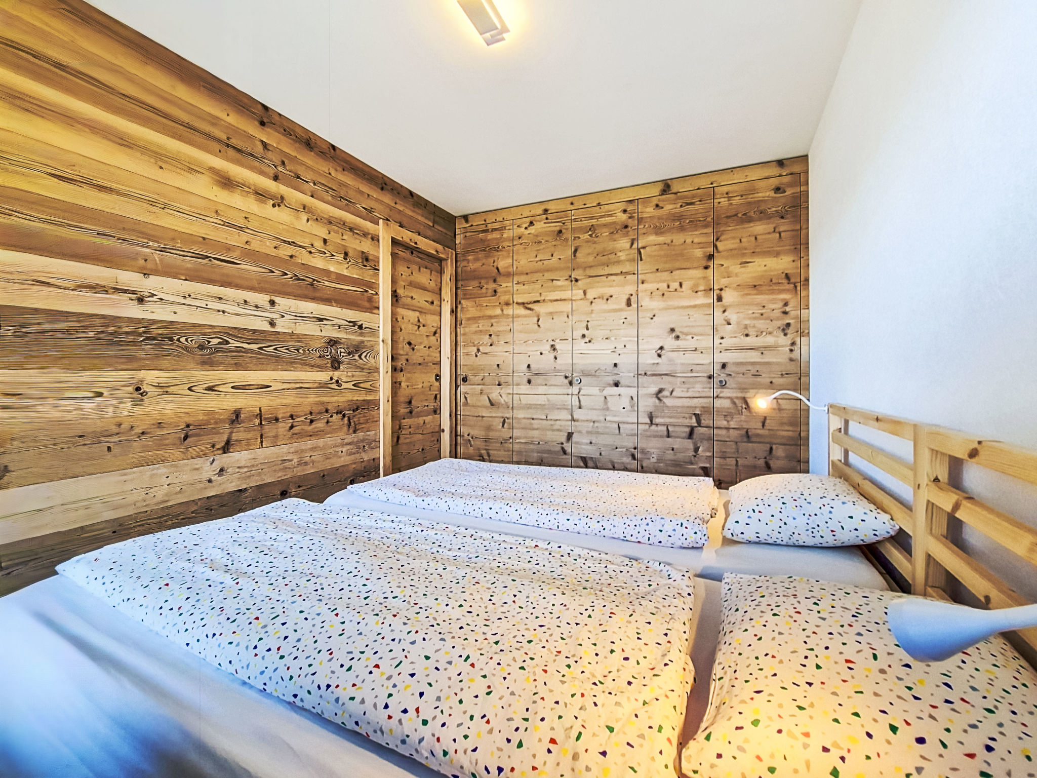 Photo of La Roseraie B 24