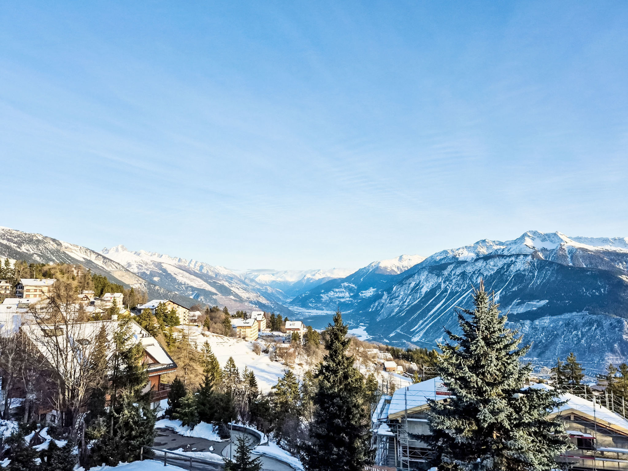 Photo of La Roseraie B 24