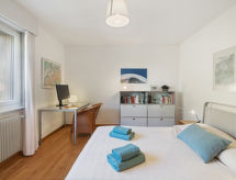 Zonnig 5-persoons appartement in Crans-Montana, vlakbij skilift & meer - thumbnail 4