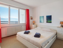 Zonnig appartement bij skipiste, golfbaan en meer in Crans-Montana - thumbnail 4
