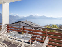 Zonnig appartement bij skipiste, golfbaan en meer in Crans-Montana - thumbnail 3