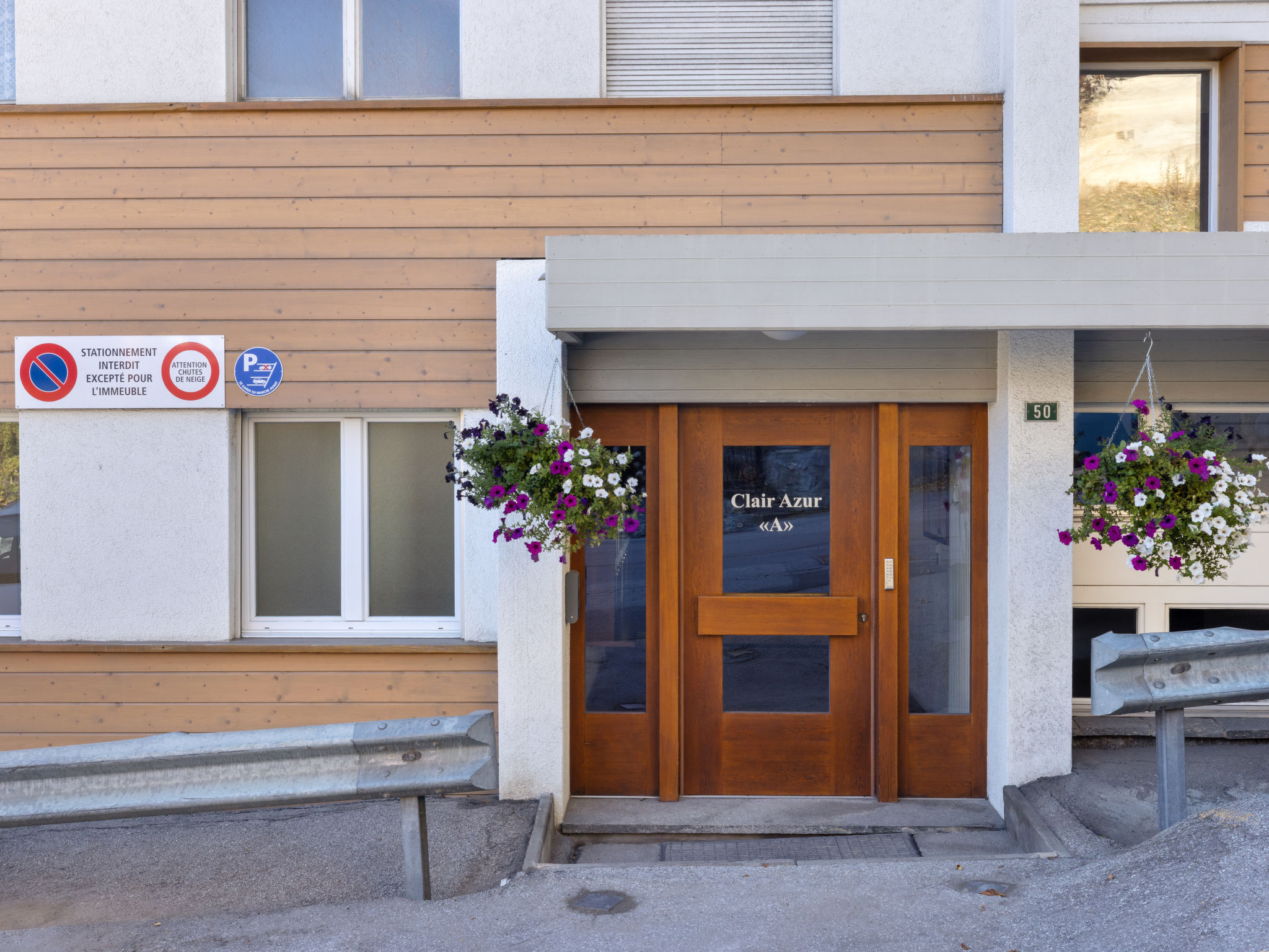 Clair-Azur B 35 - Outside