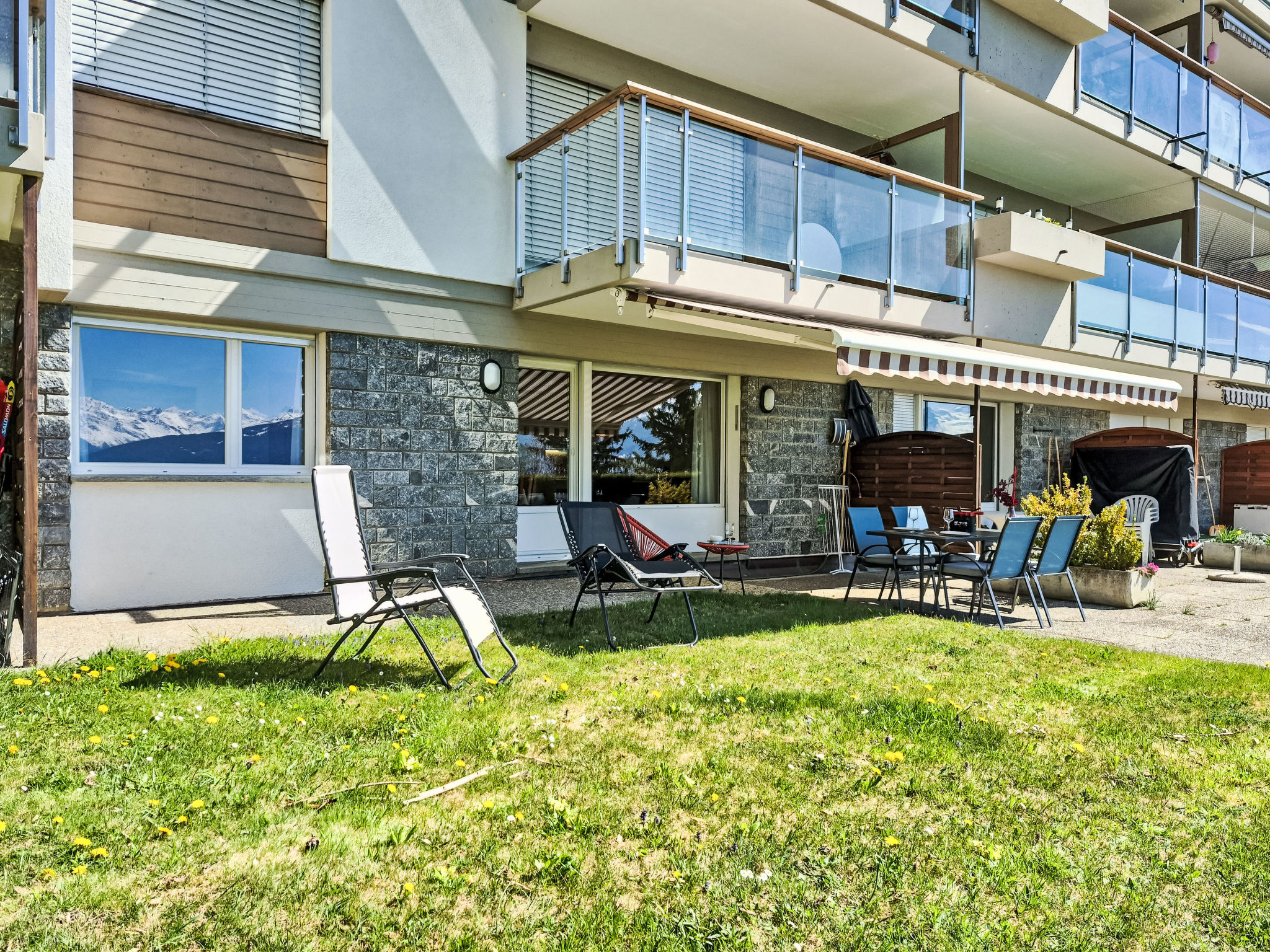 Clair-Azur B 35 - Outside