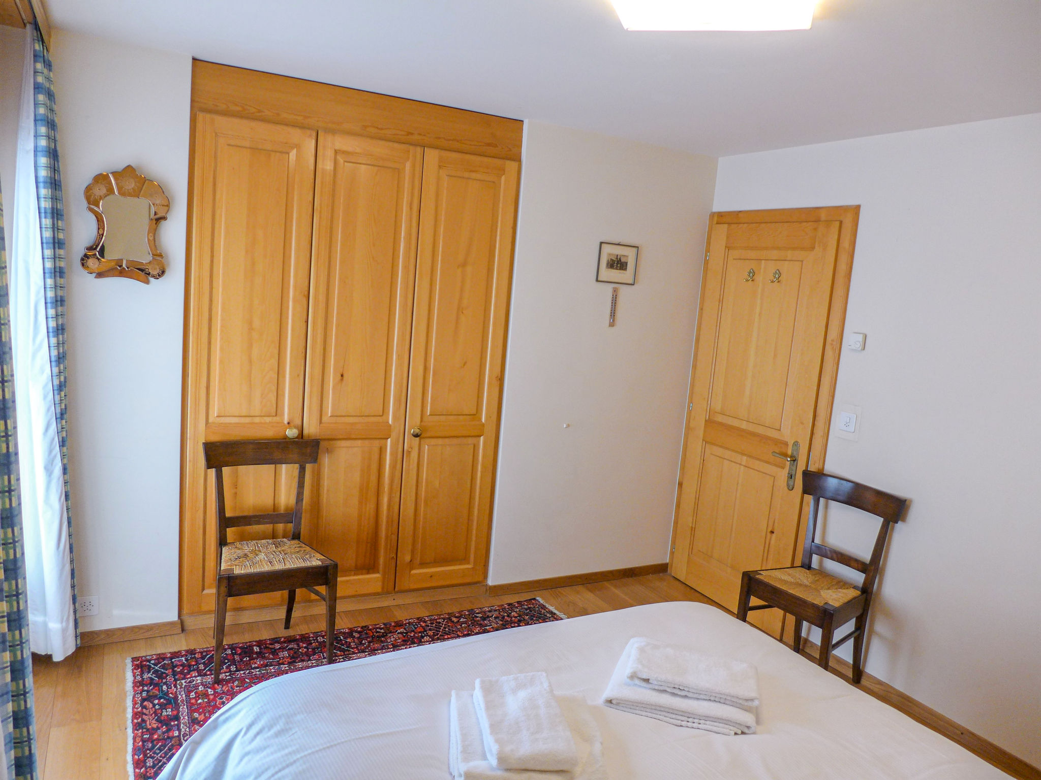 Photo of Les Pierres C 6