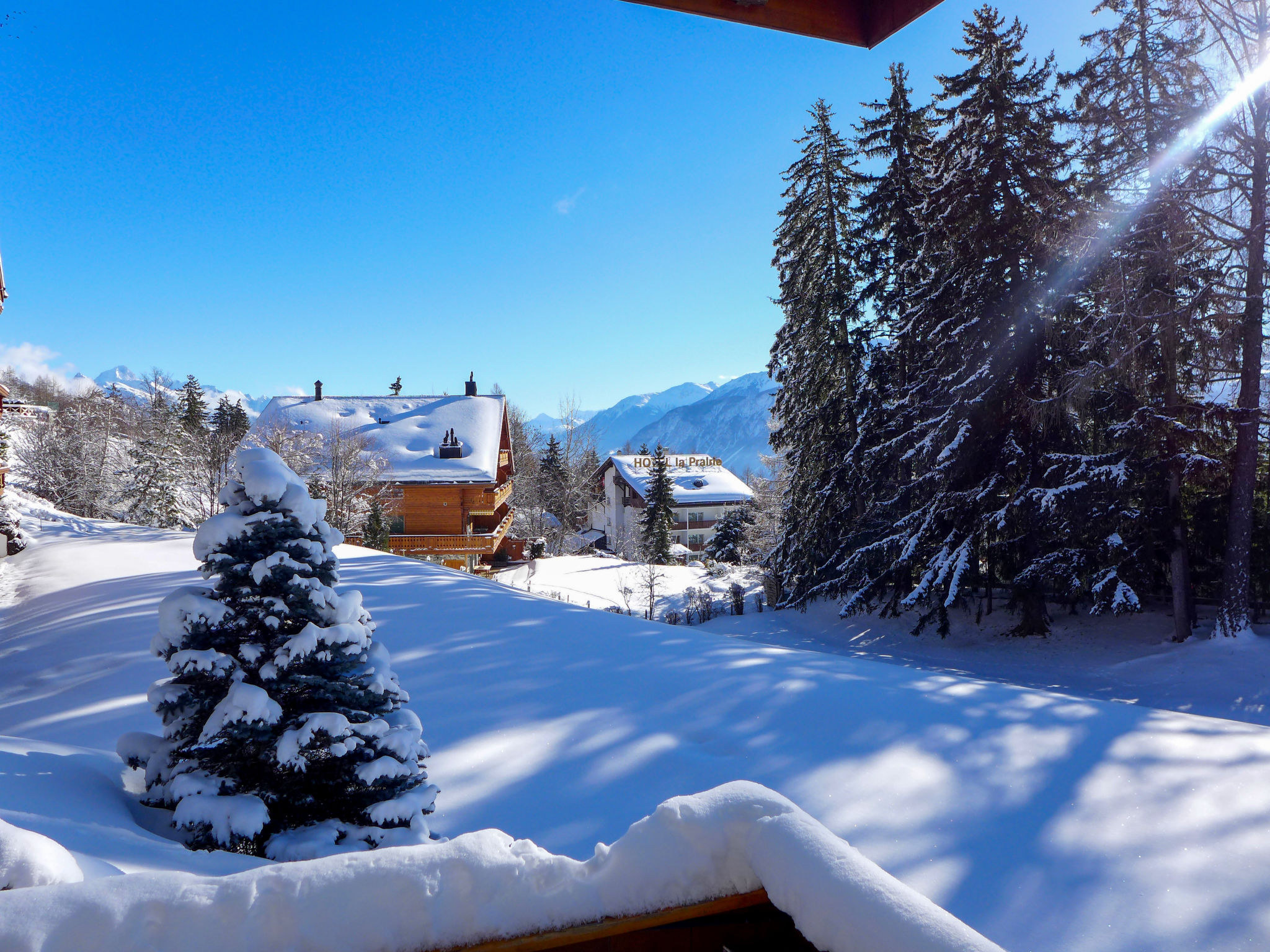 Photo of Les Pierres C 6